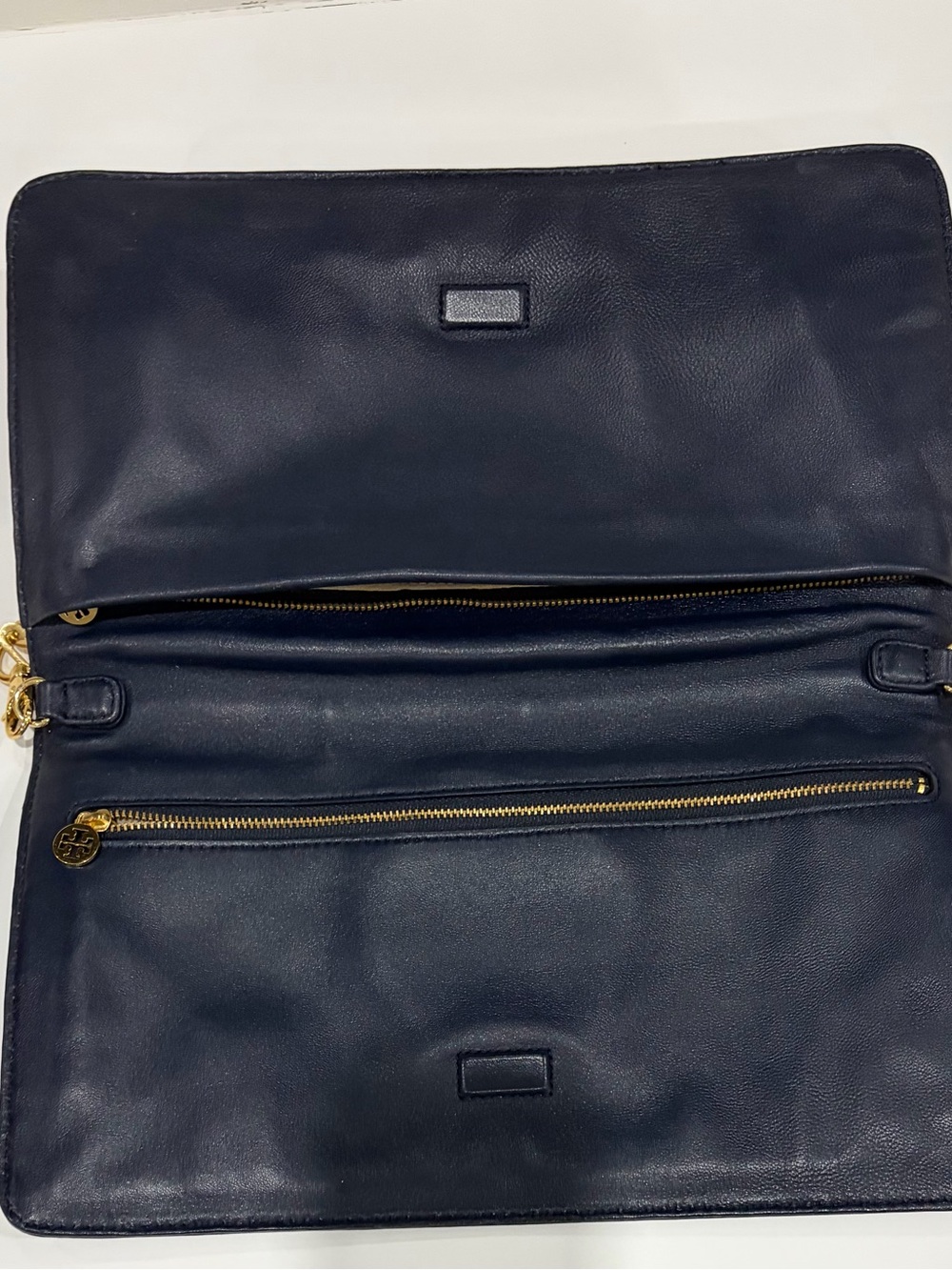Tory Burch Navy, Yellow & White Patent Quilted Logo Shoulder Bag - Picture 4 of 6